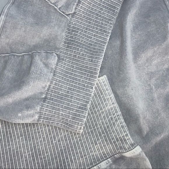 NWT FREE PEOPLE MOVEMENT GOOD KARMA 3 PC SET: BRA, LEGGINGS + SHORTS IN ICE … - Picture 8 of 10